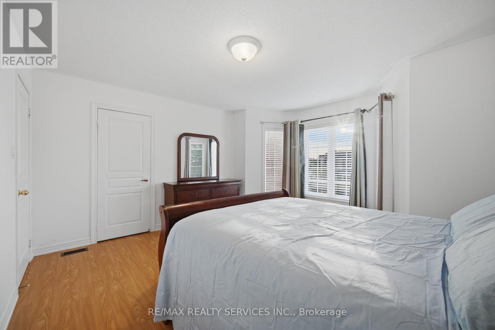 157 FATHER TOBIN ROAD - 32