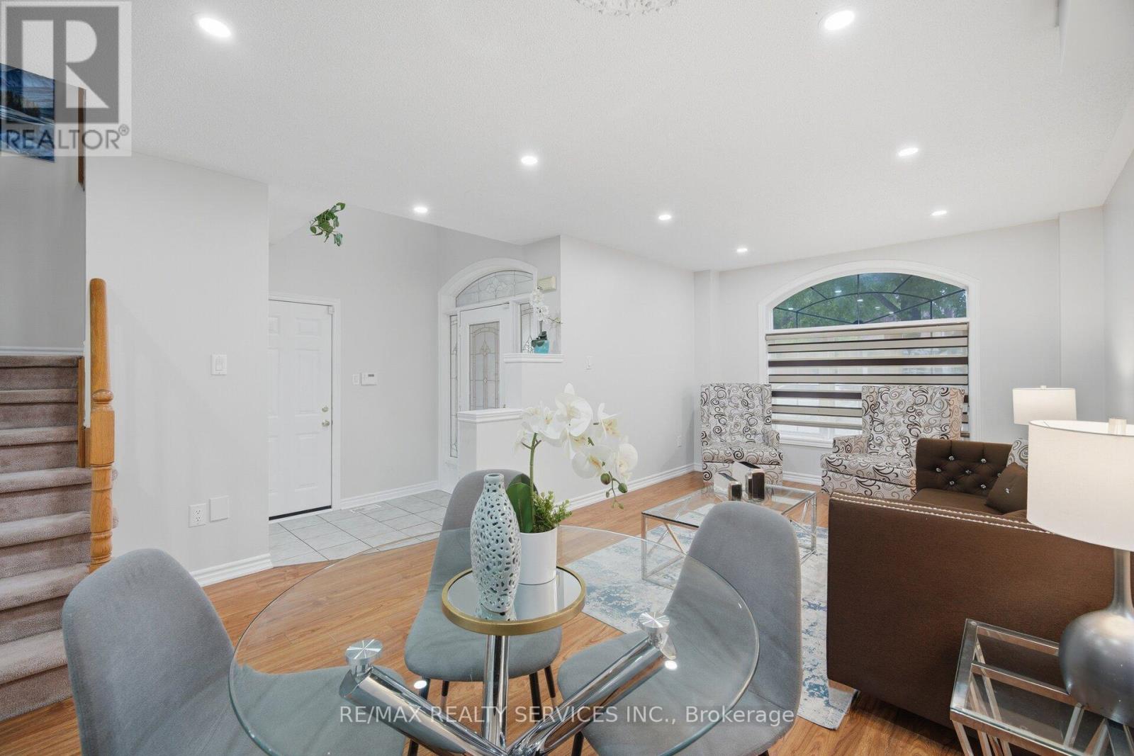 44 BRAMBIRCH CRESCENT - 12