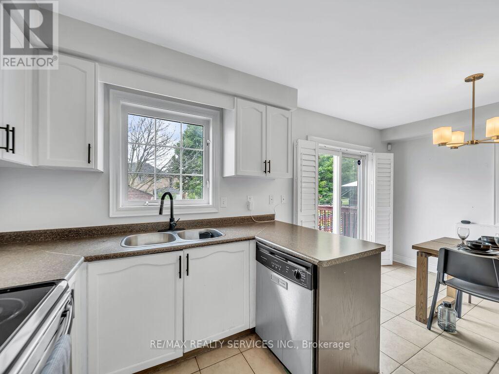 122 DELLS CRESCENT - 17