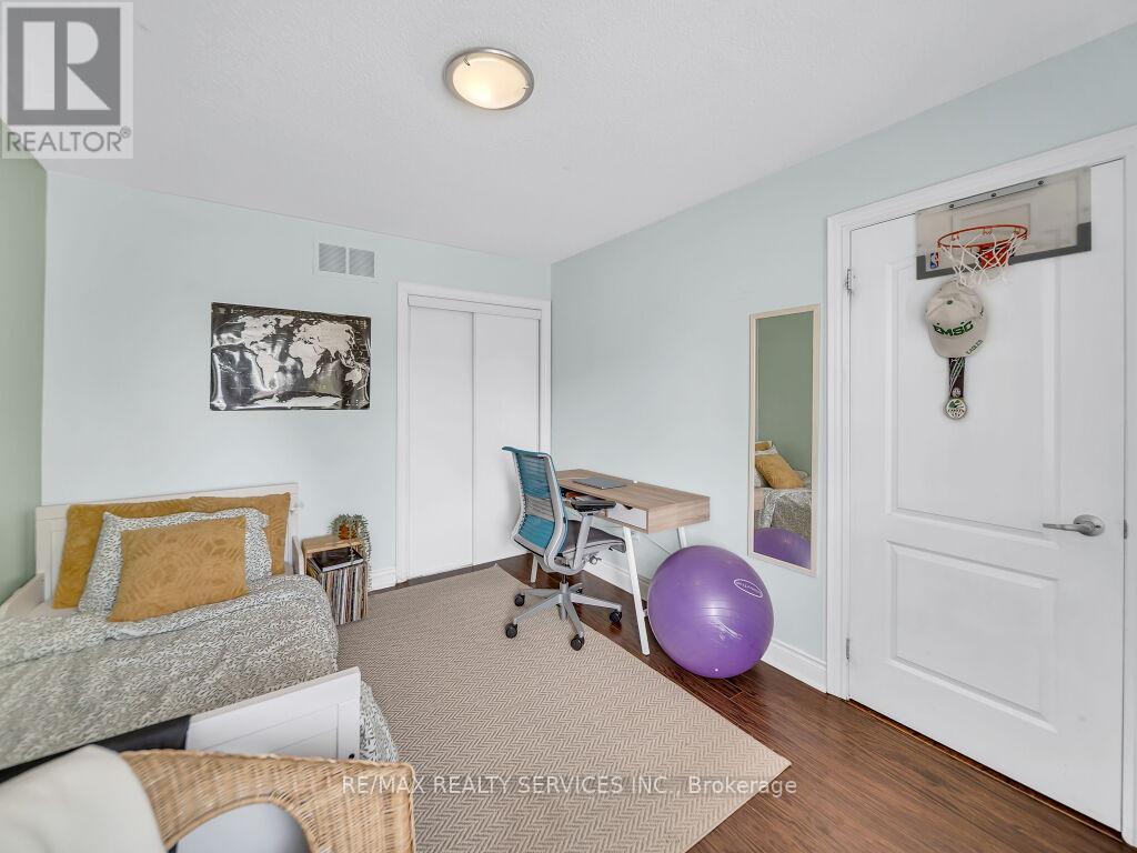 122 DELLS CRESCENT - 24