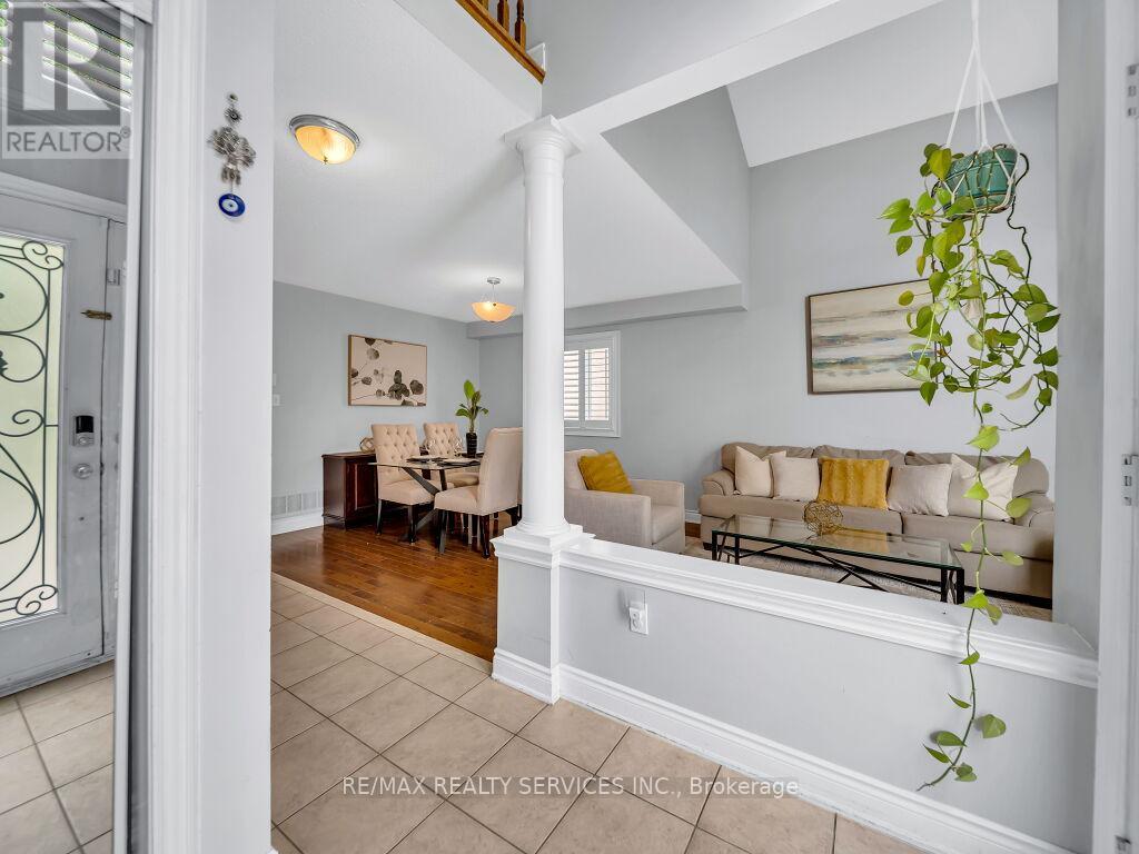 122 DELLS CRESCENT - 4