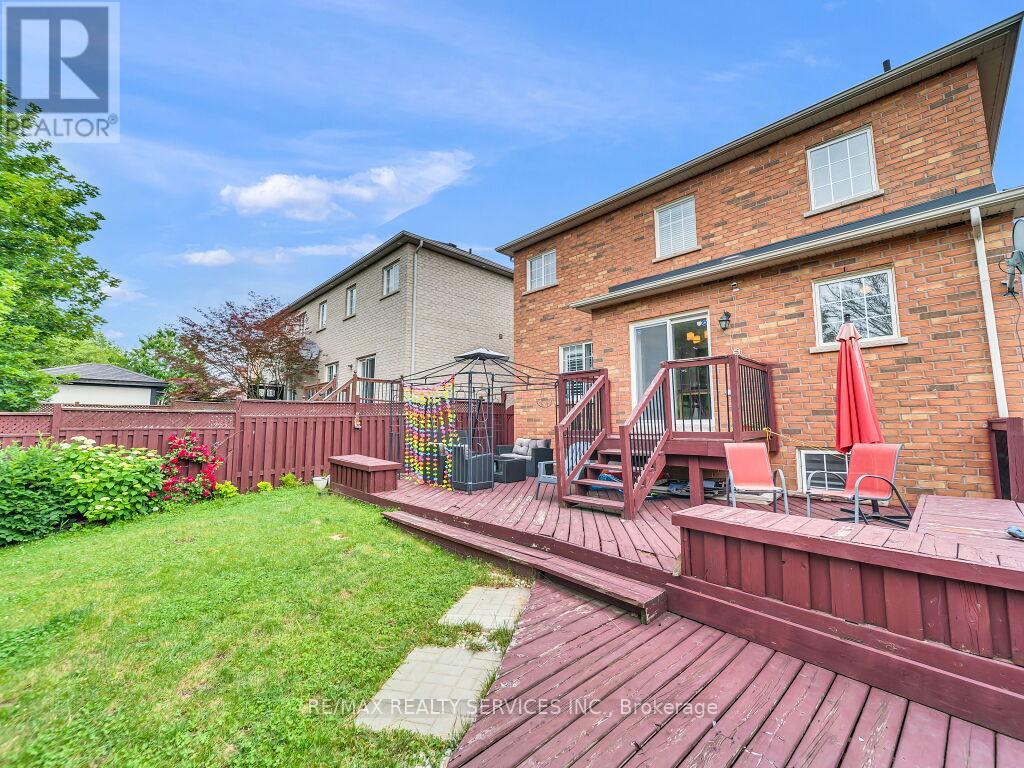 122 DELLS CRESCENT - 45