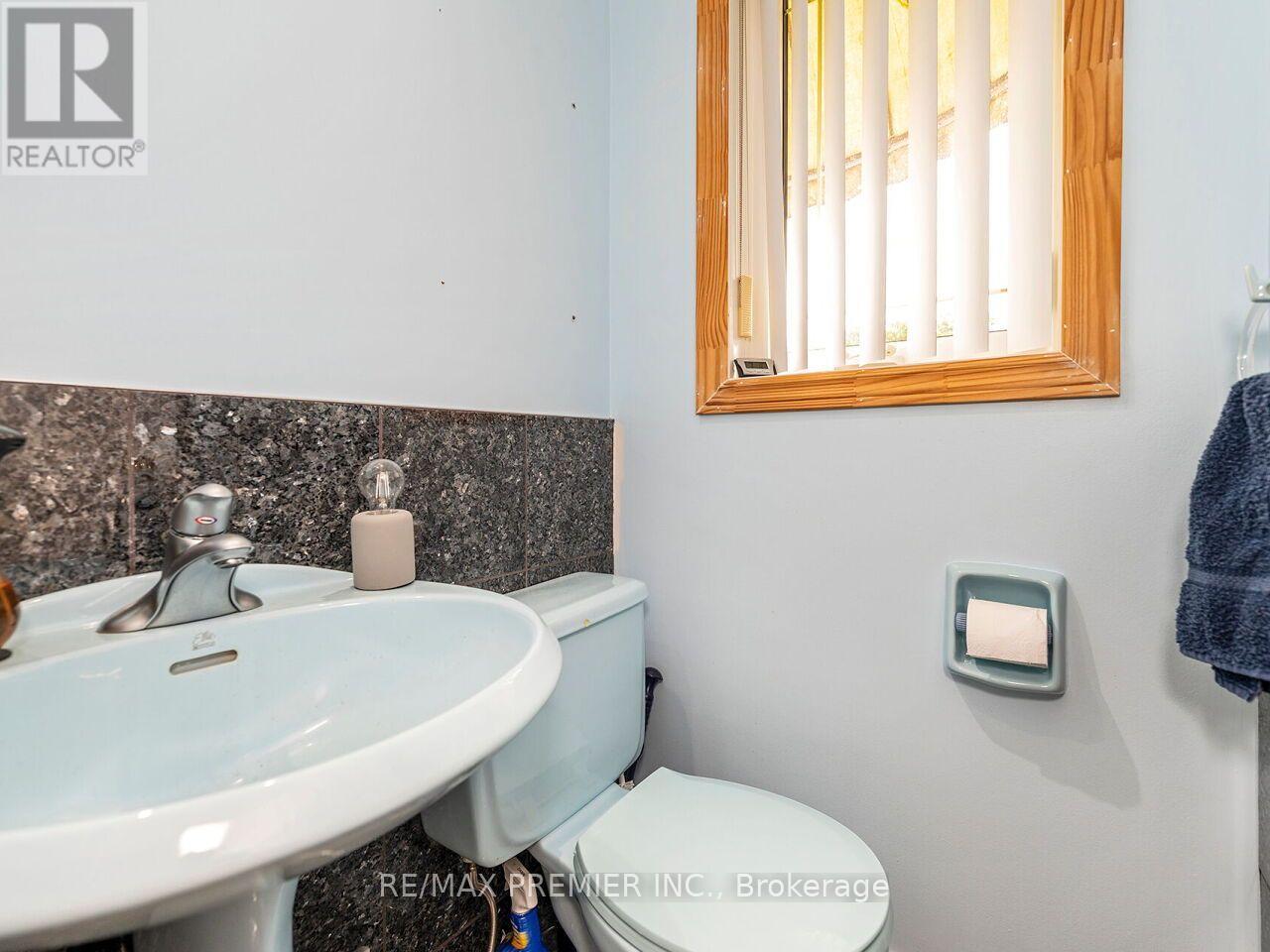 28 EMELINE STREET - 22
