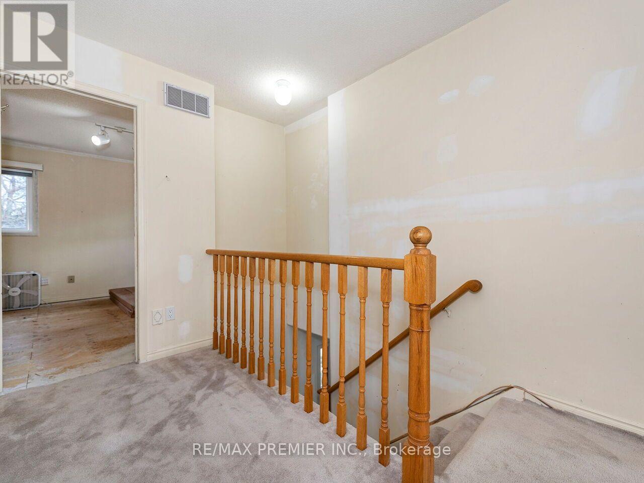 28 EMELINE STREET - 23