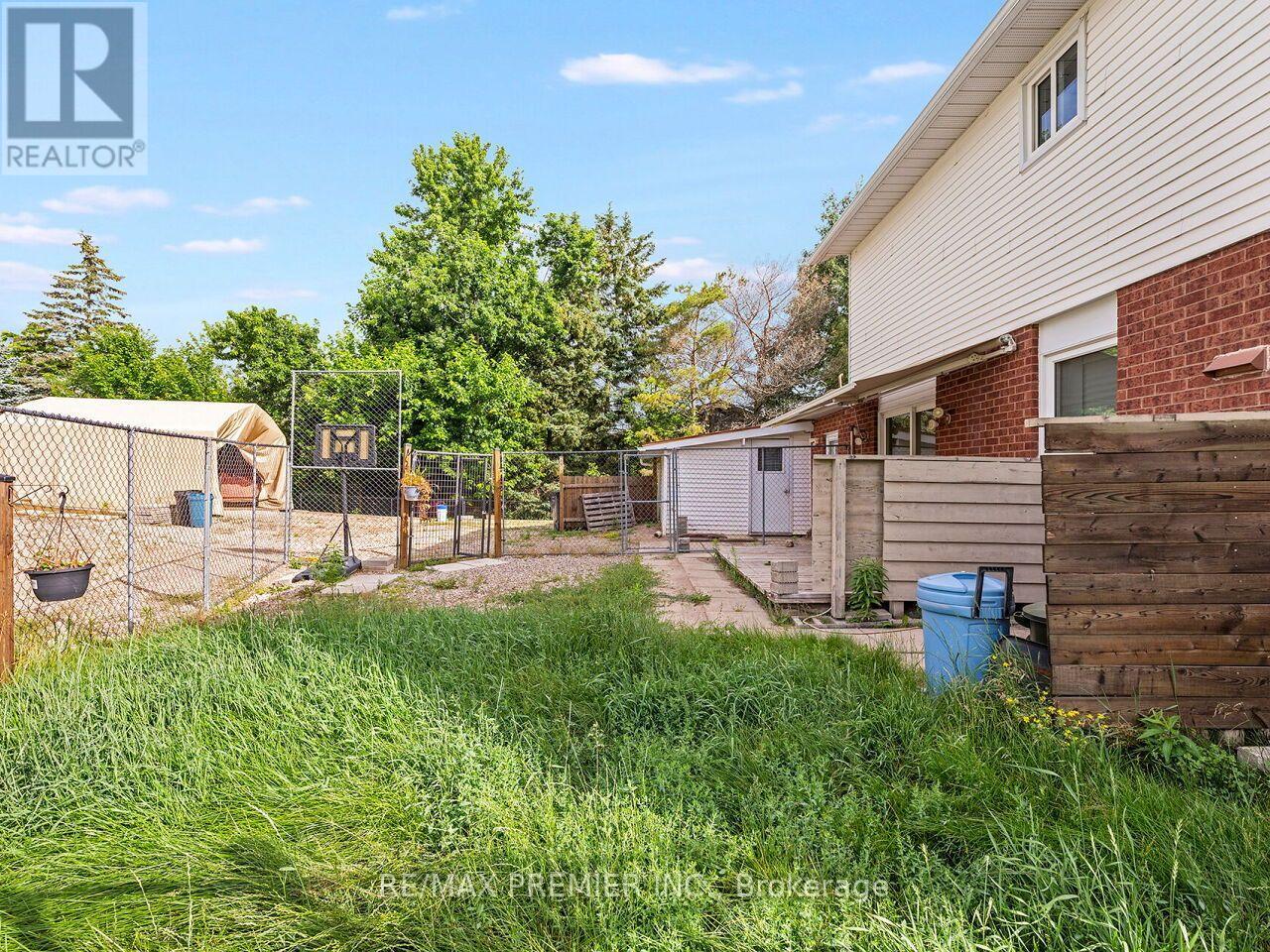 28 EMELINE STREET - 37