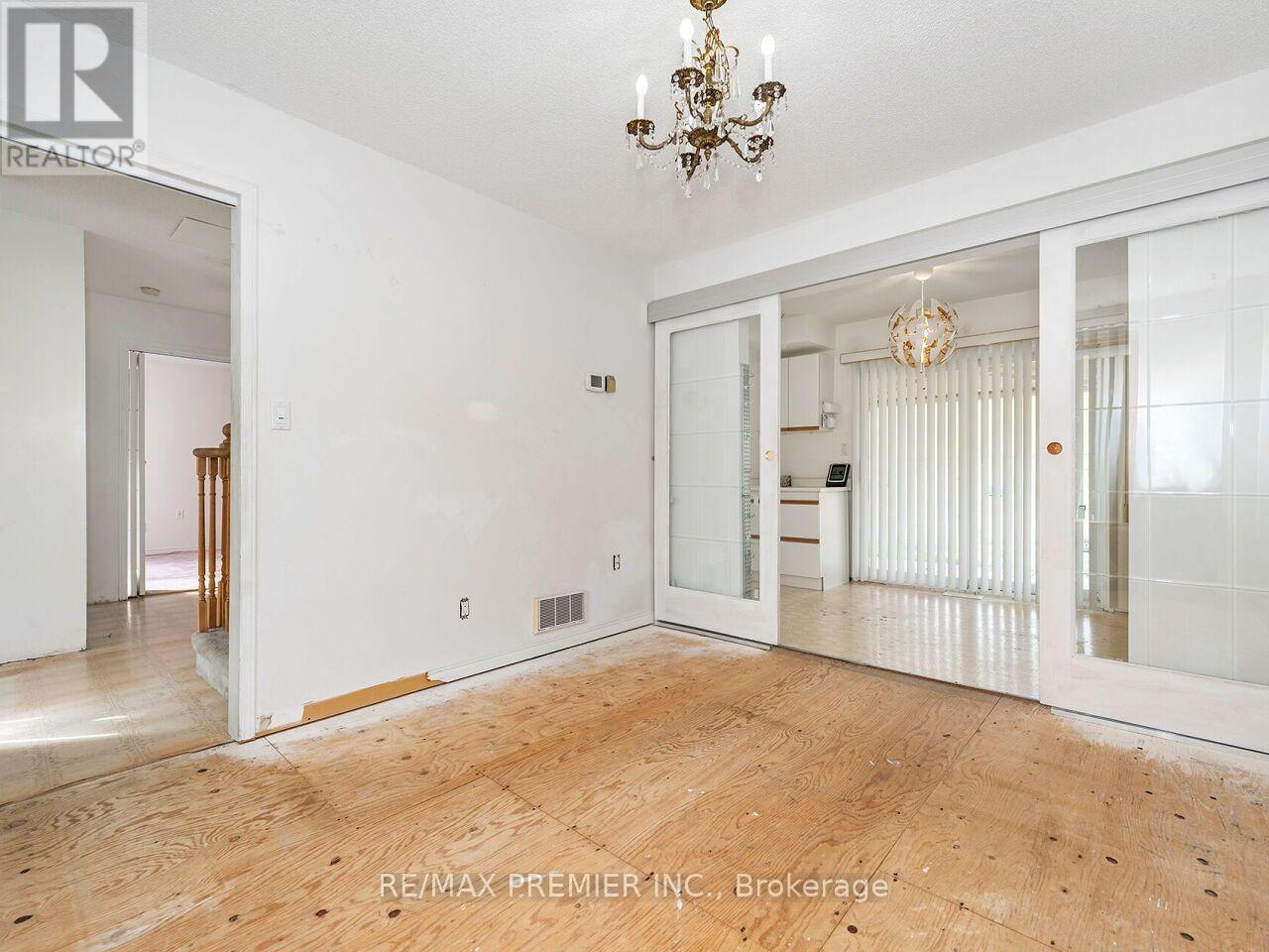 28 EMELINE STREET - 7