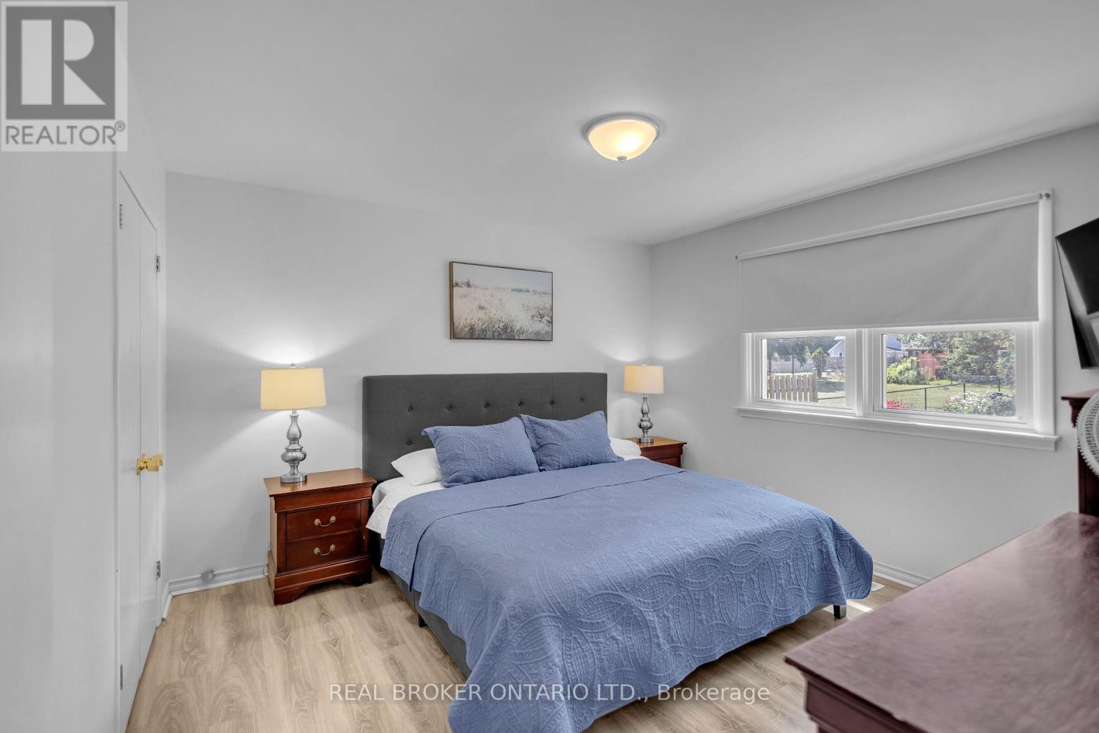 46 DUFFERIN STREET - 13