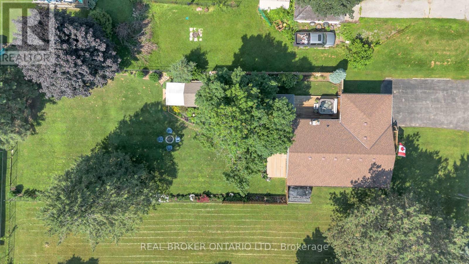 46 DUFFERIN STREET - 36