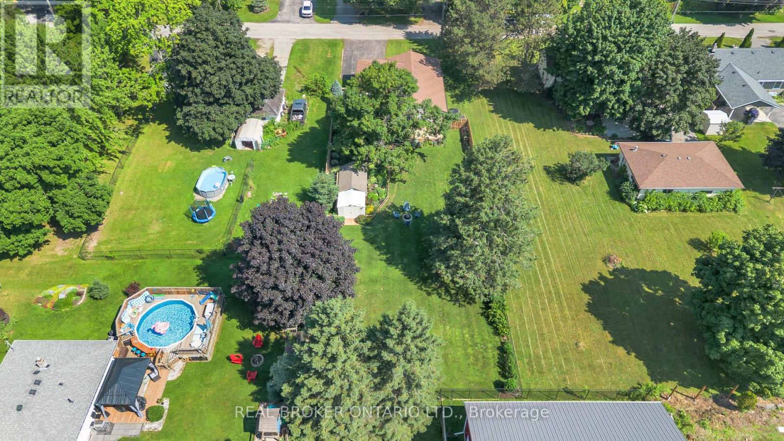 46 DUFFERIN STREET - 40
