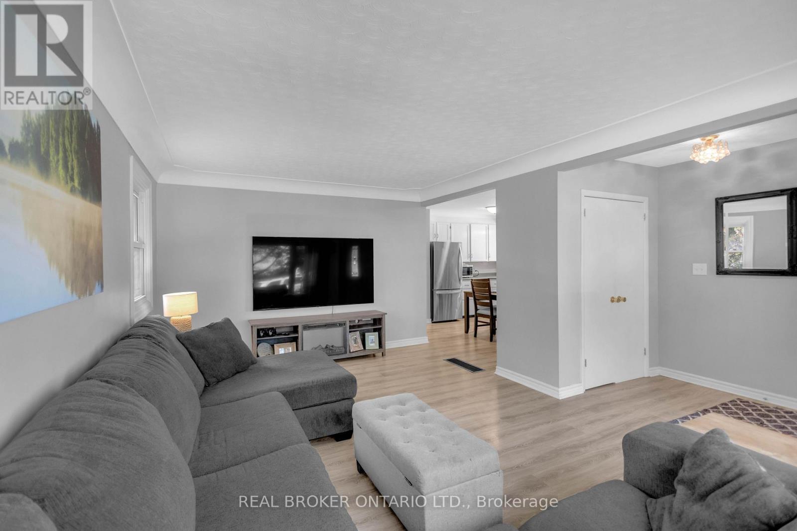 46 DUFFERIN STREET - 5