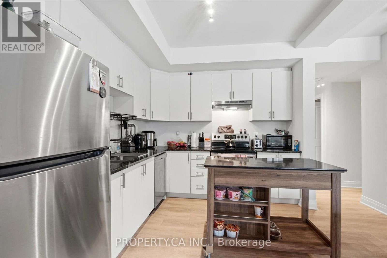 #71 2 WILLOW STREET - 6