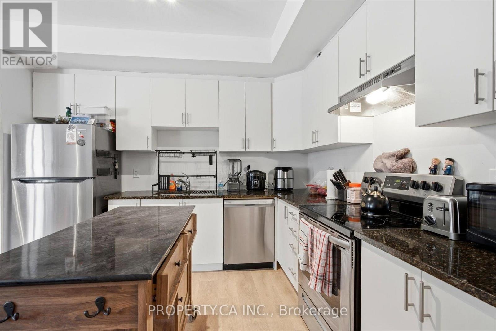 #71 2 WILLOW STREET - 7
