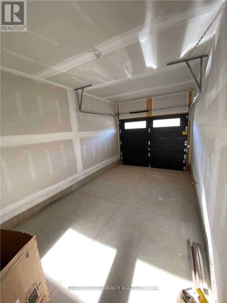 32 JUNE CALLWOOD WAY - 22