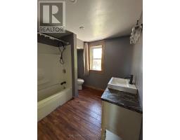 1068 1st A Avenue W, Owen Sound, ON N4K4K6 Photo 9