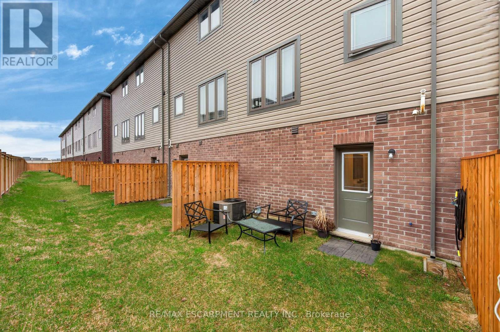#13 19 PICARDY DRIVE - 31