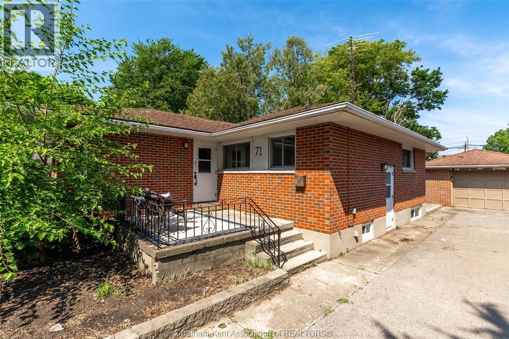 71 McFarlane AVENUE - 2