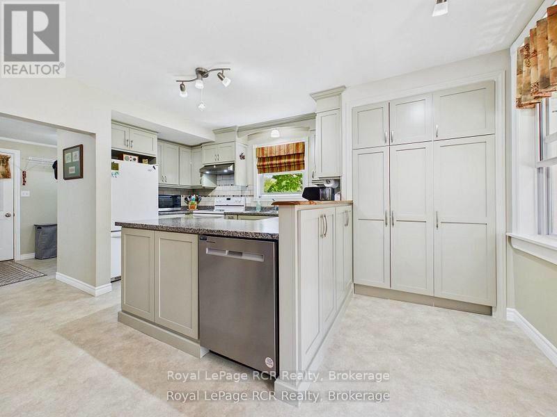 232 WILLIAM STREET - 9