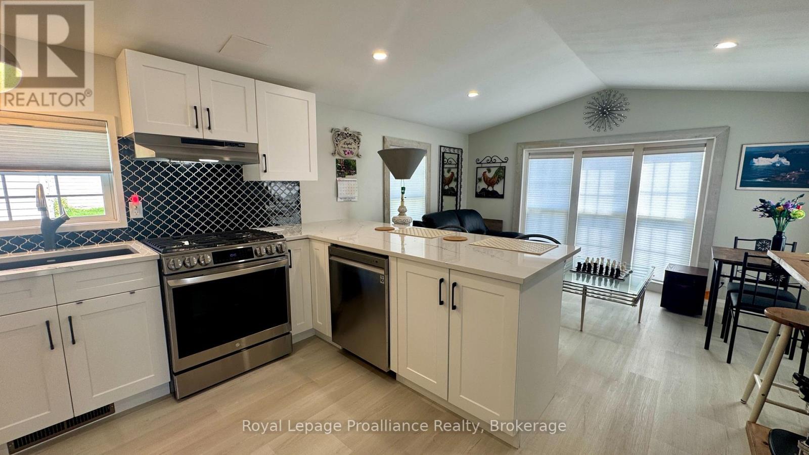 152 CONCESSION 11 ROAD W - 2