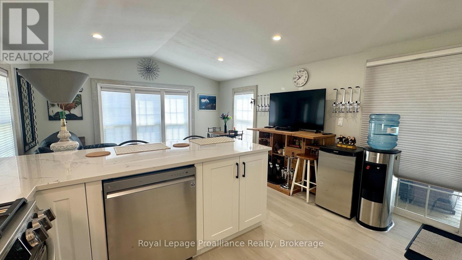 152 CONCESSION 11 ROAD W - 3