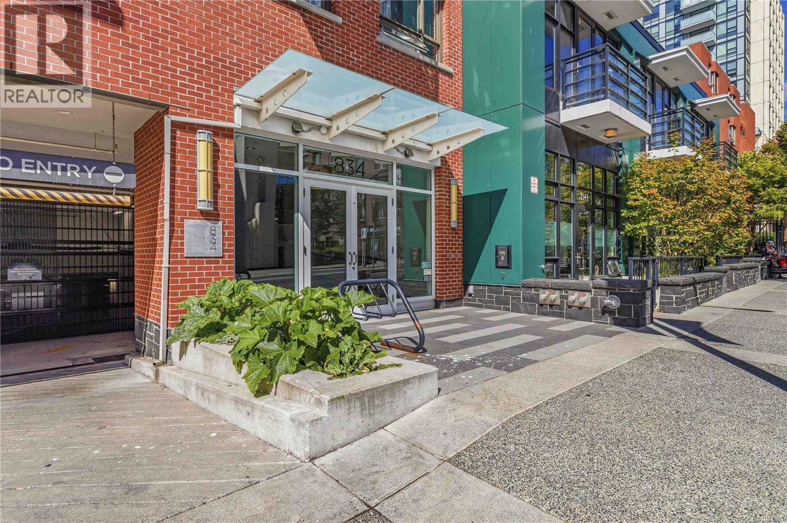 #304 834 Johnson St - 2