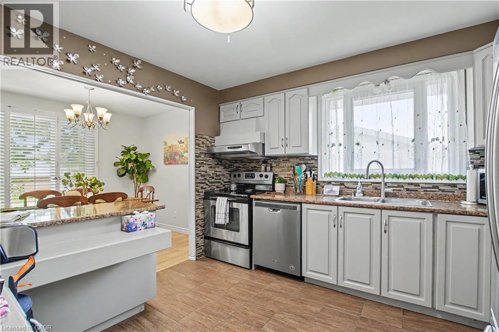304 ST ANDREWS Drive - 11