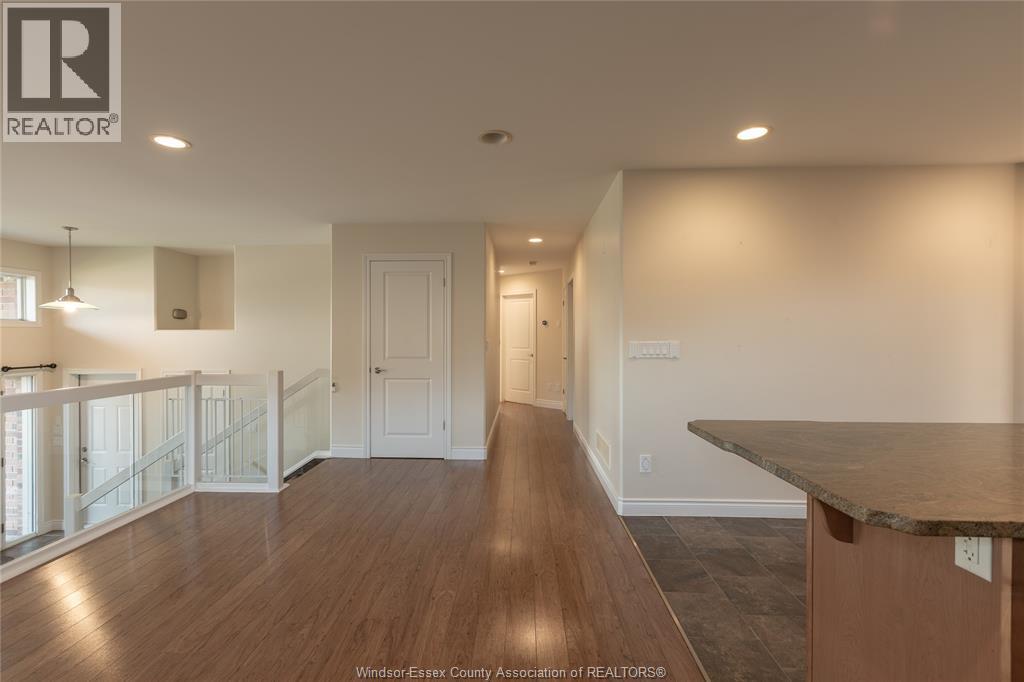 1364 MATTHEW CRESCENT - 10