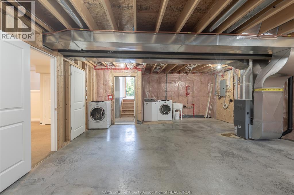 1364 MATTHEW CRESCENT - 22