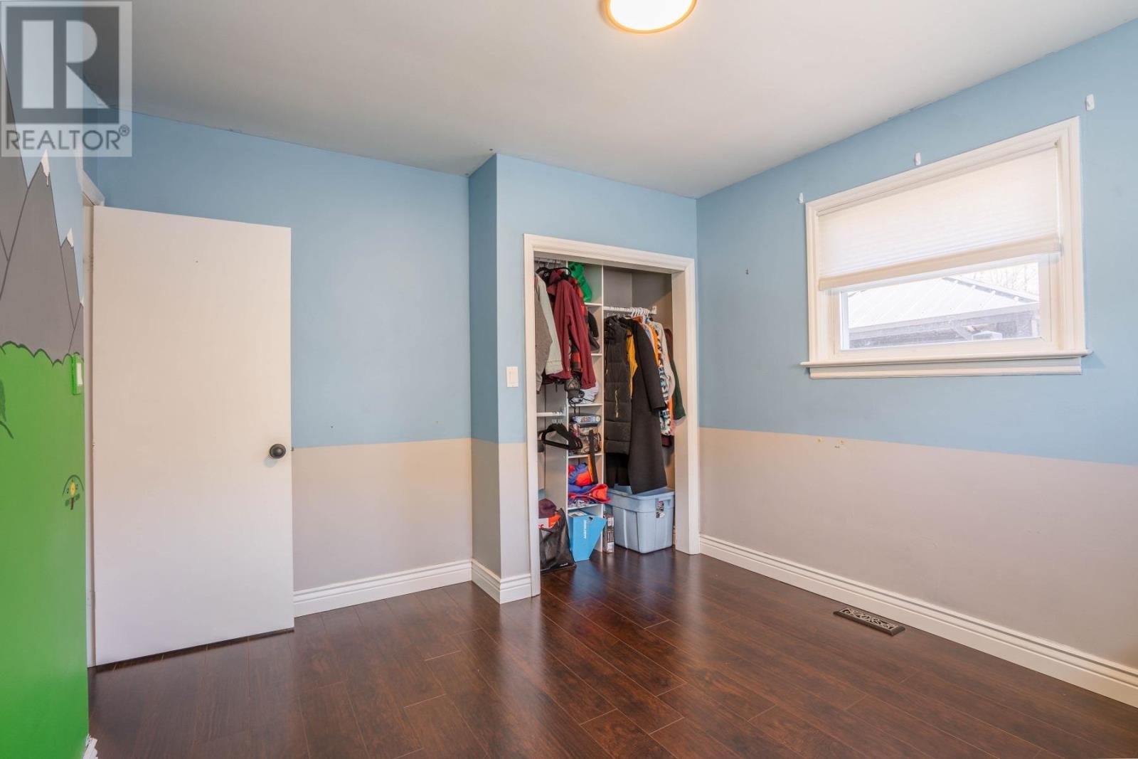 549 Morrison AVE - 10