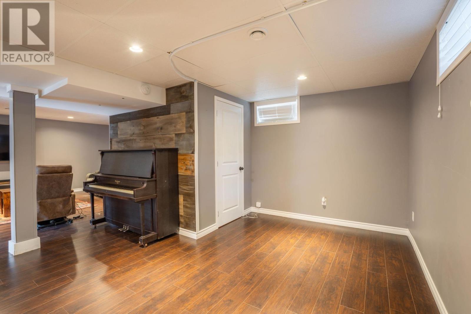 549 Morrison AVE - 20