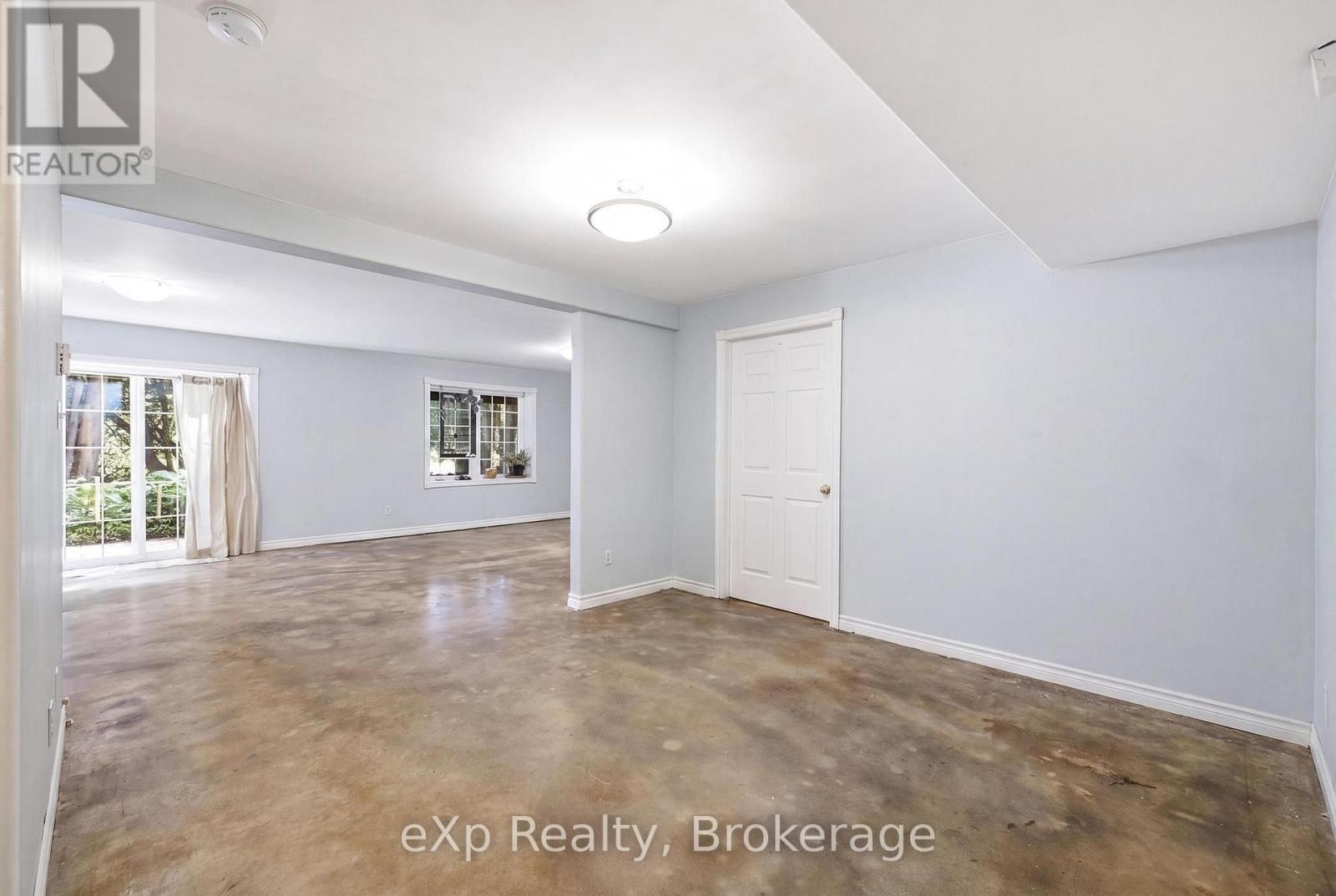 212629 SOUTHGATE 21 SIDE ROAD - 30