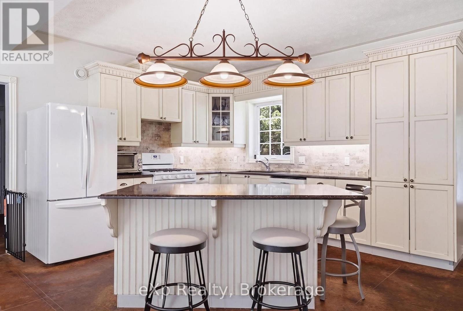 212629 SOUTHGATE 21 SIDE ROAD - 4