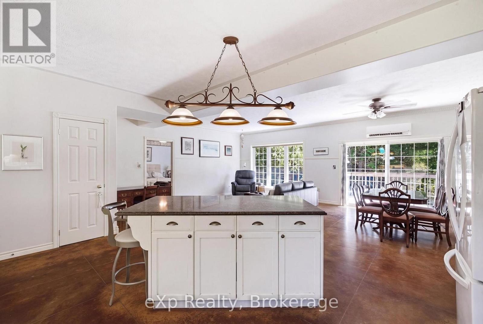 212629 SOUTHGATE 21 SIDE ROAD - 6