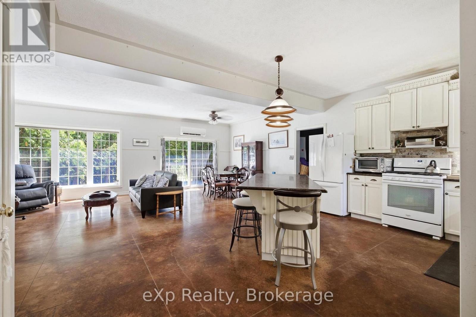 212629 SOUTHGATE 21 SIDE ROAD - 9