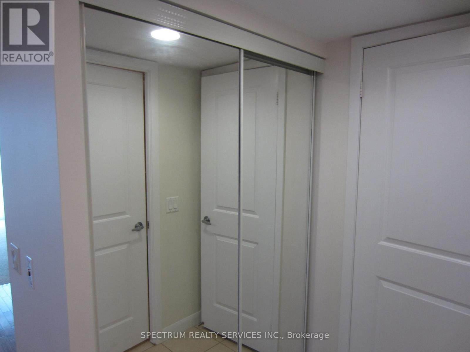 #708 235 SHERWAY GARDENS ROAD - 24