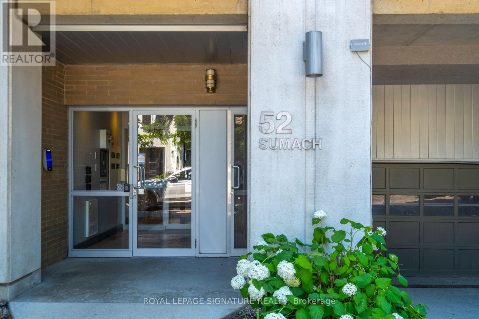 #402 52 SUMACH STREET - 27