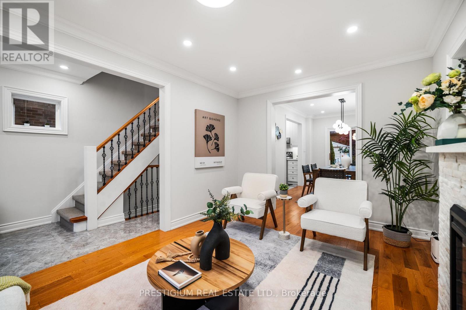 556 DAVISVILLE AVENUE - 12
