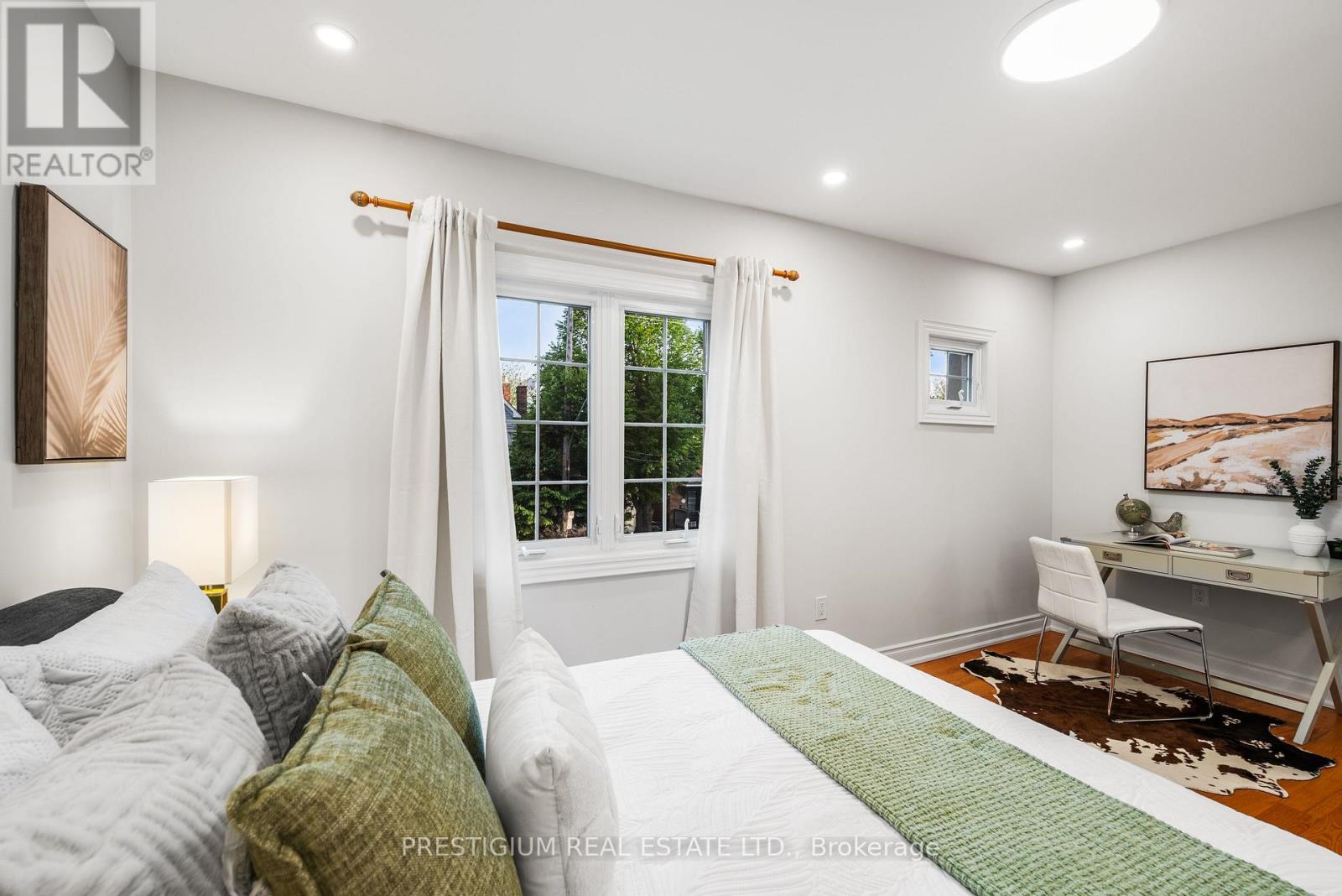 556 DAVISVILLE AVENUE - 24