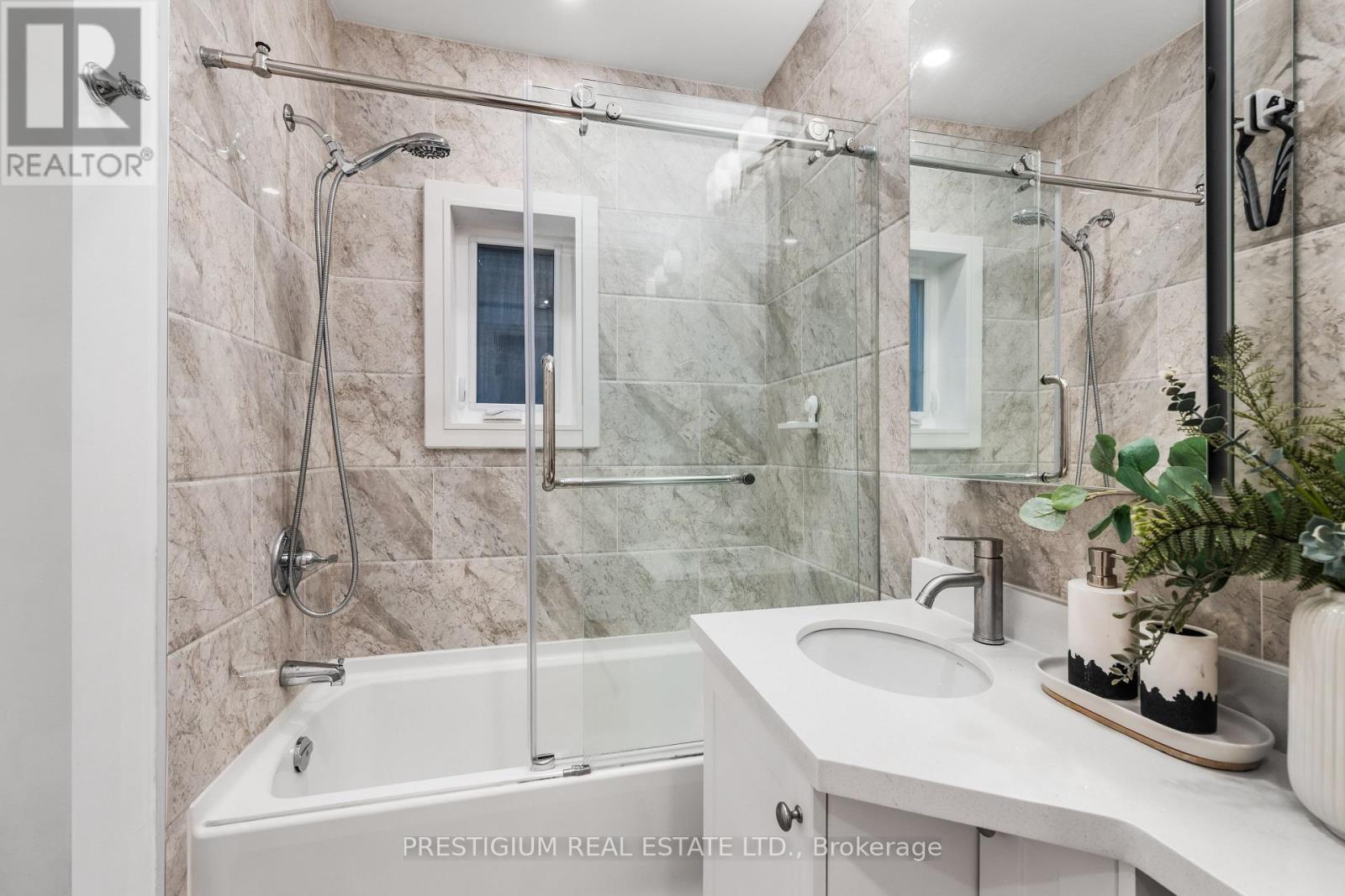 556 DAVISVILLE AVENUE - 27
