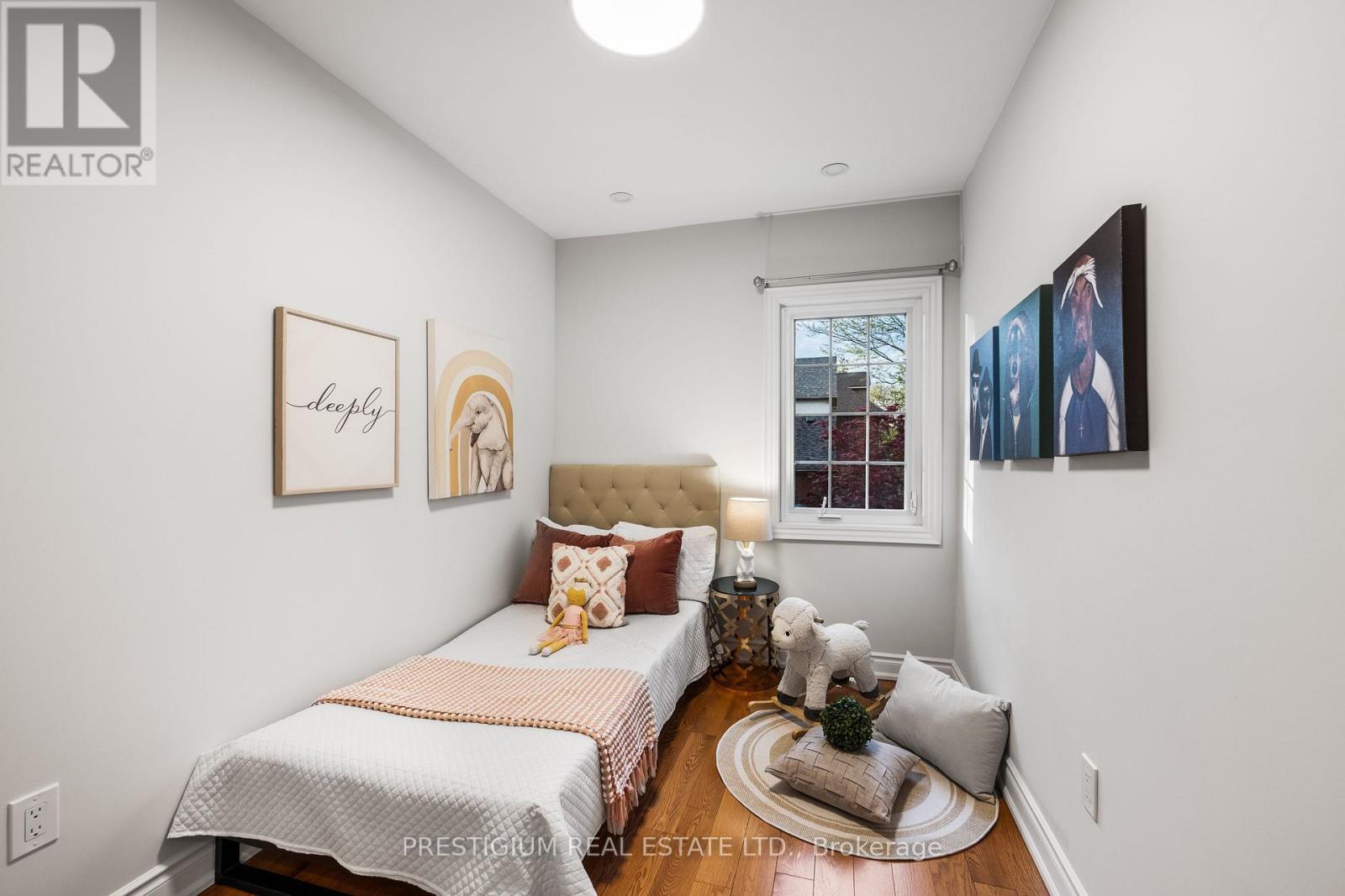 556 DAVISVILLE AVENUE - 28