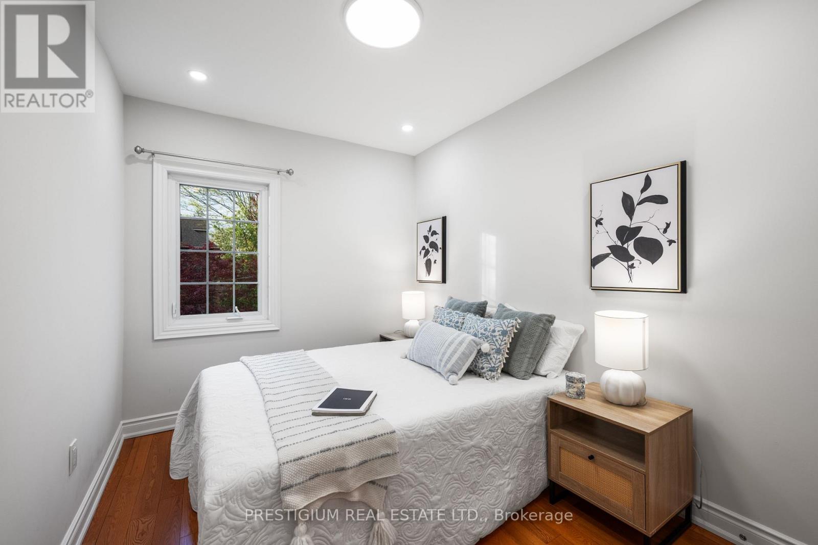 556 DAVISVILLE AVENUE - 30