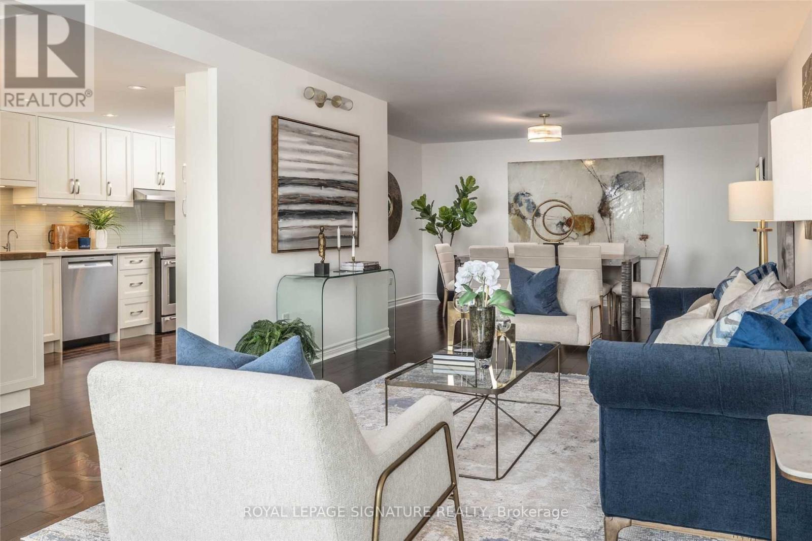 Open Concept Living / Dining