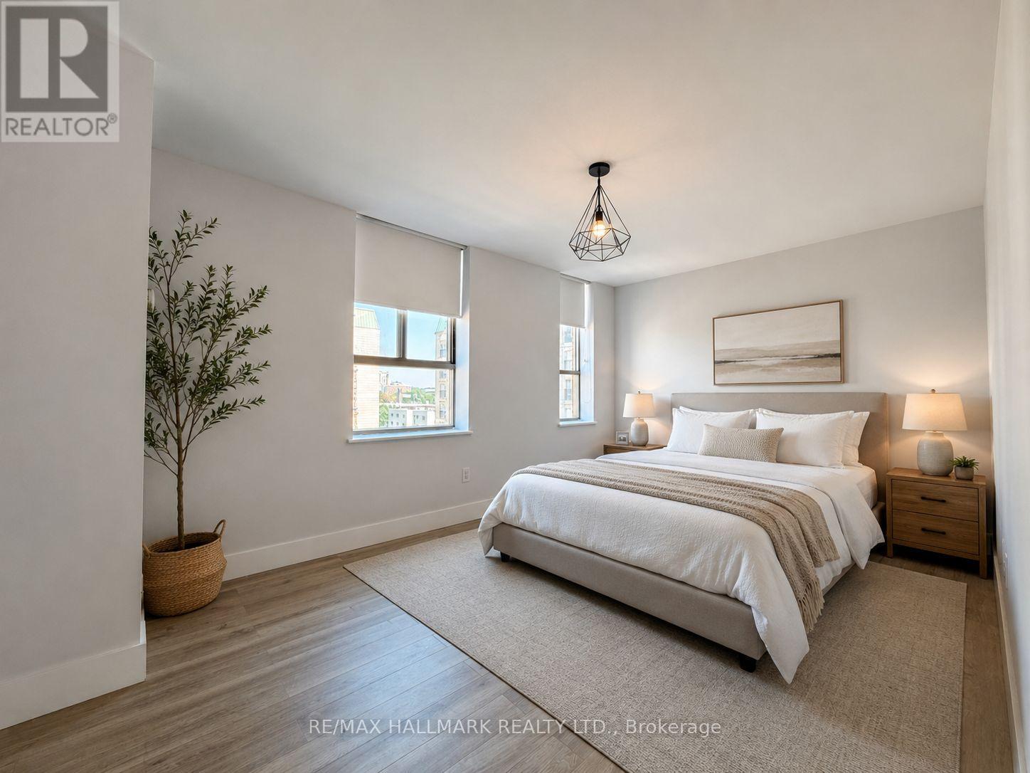 #805 95 LOMBARD STREET - 19