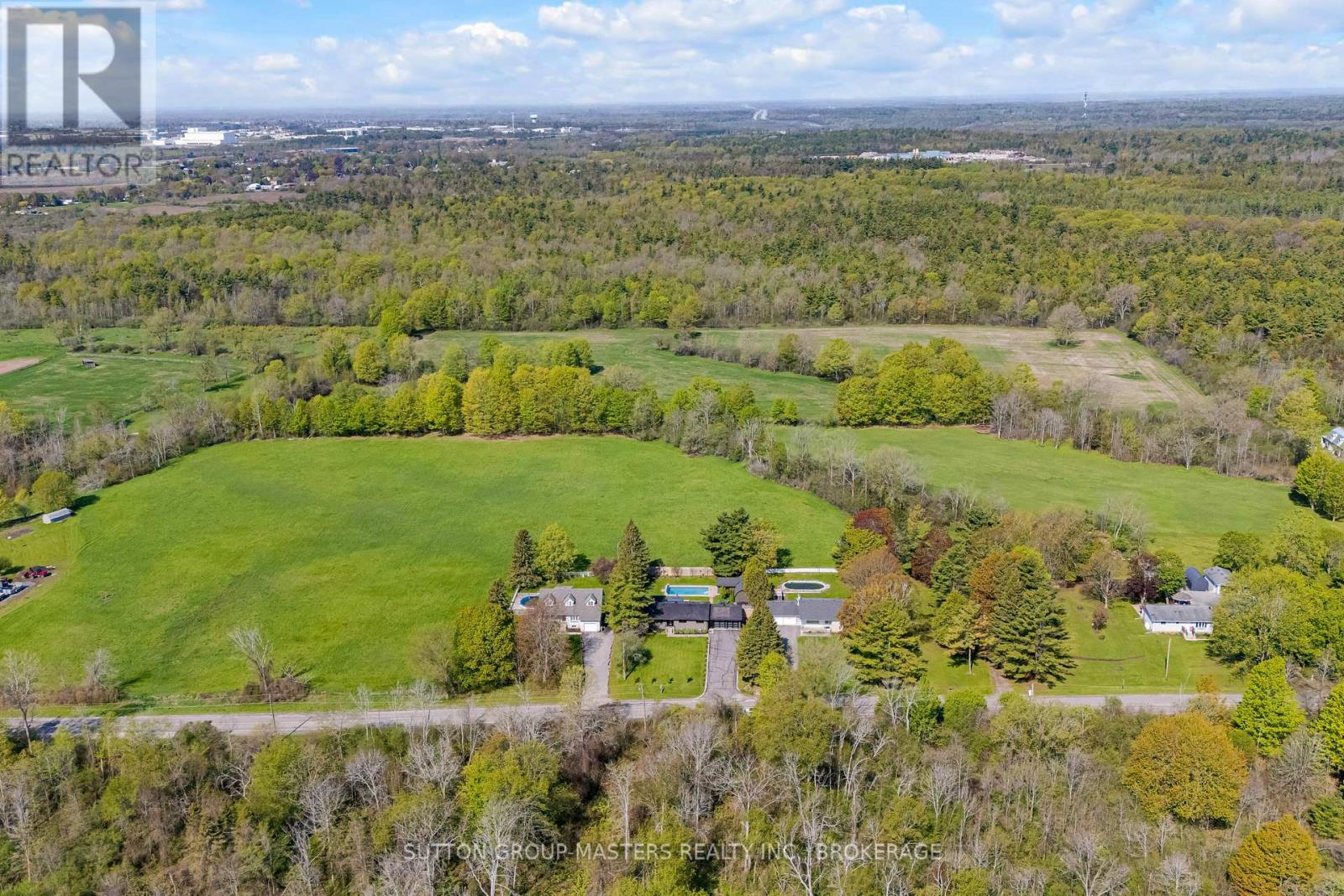 1611 SUNNYSIDE ROAD - 2