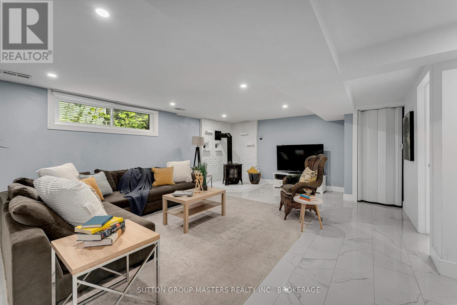 1611 SUNNYSIDE ROAD - 28