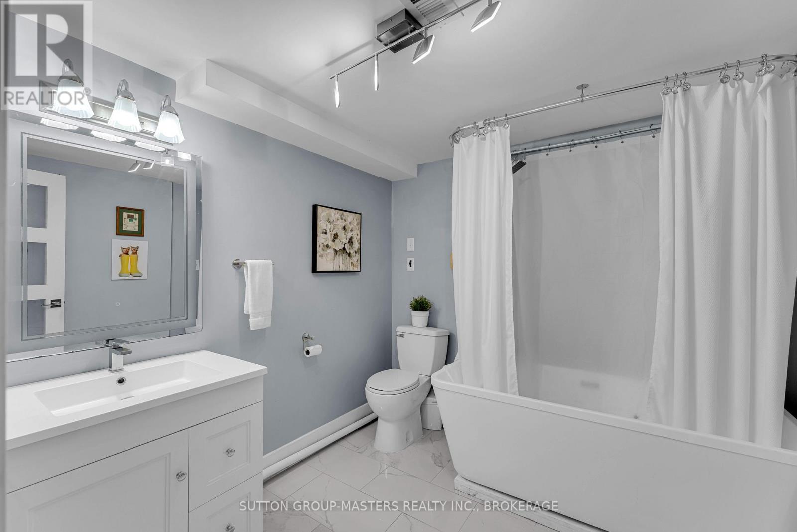1611 SUNNYSIDE ROAD - 30