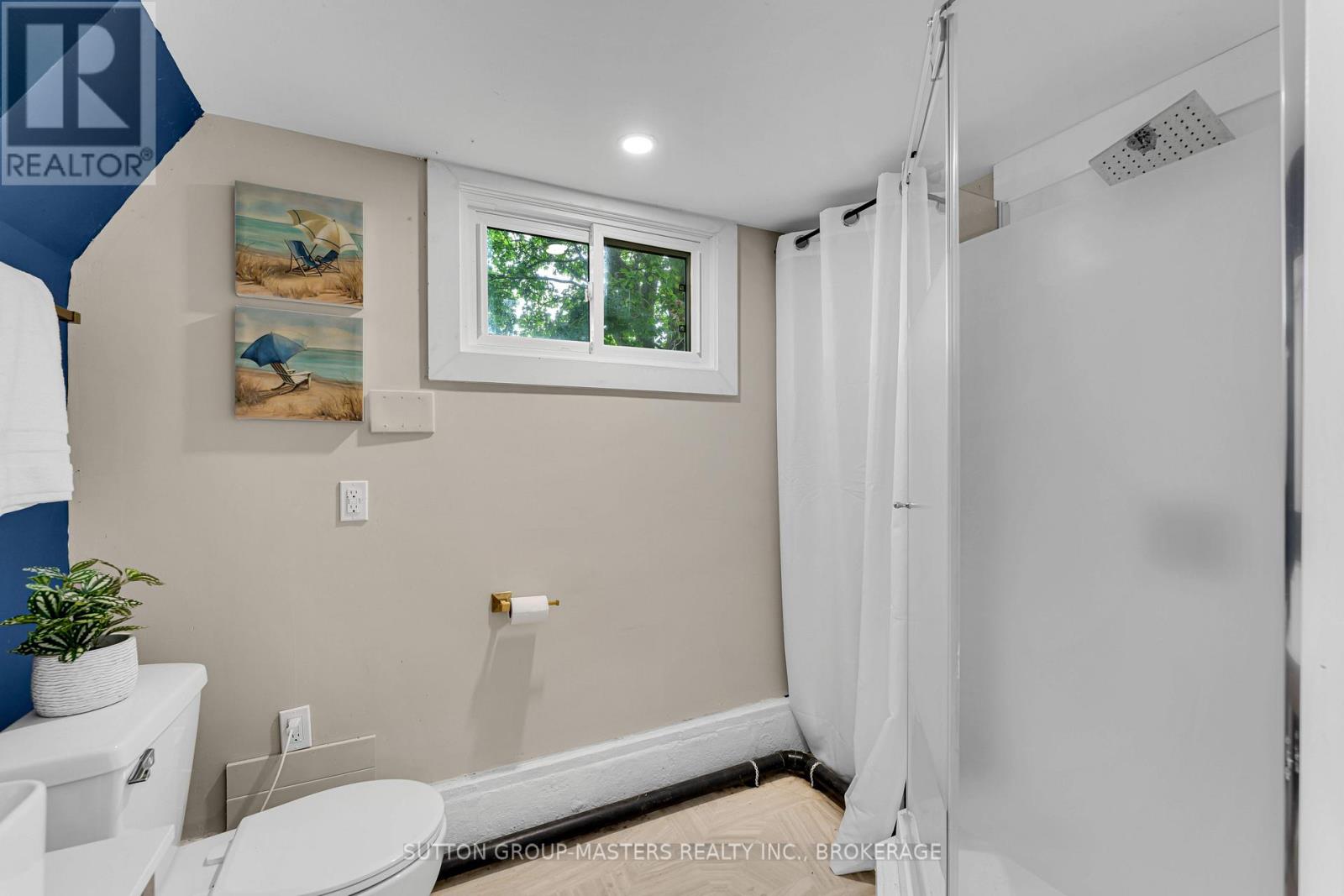 1611 SUNNYSIDE ROAD - 39