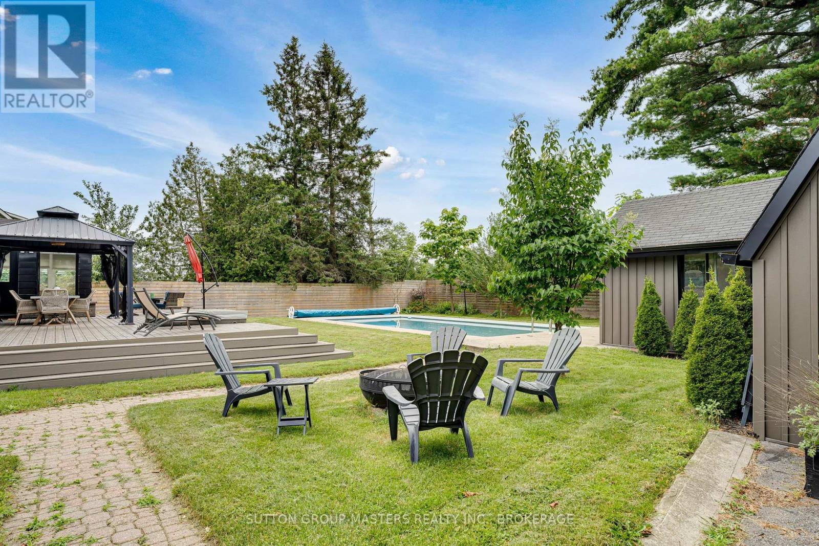 1611 SUNNYSIDE ROAD - 41