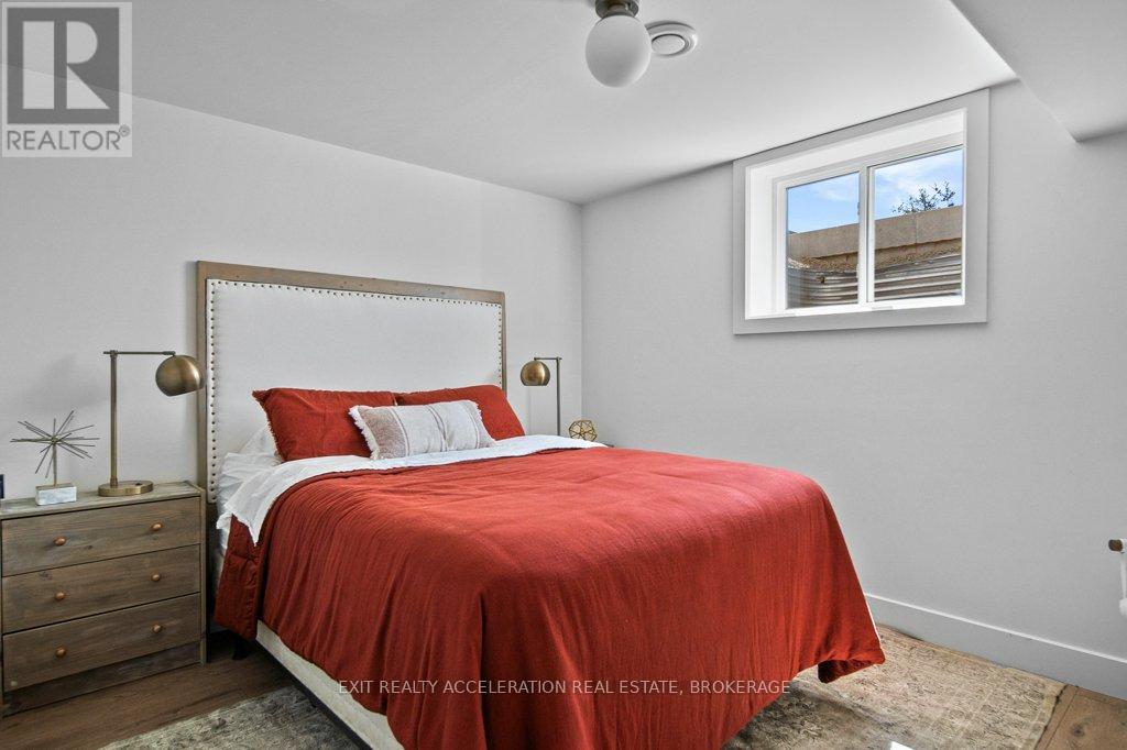 4452 BLESSINGTON ROAD - 32