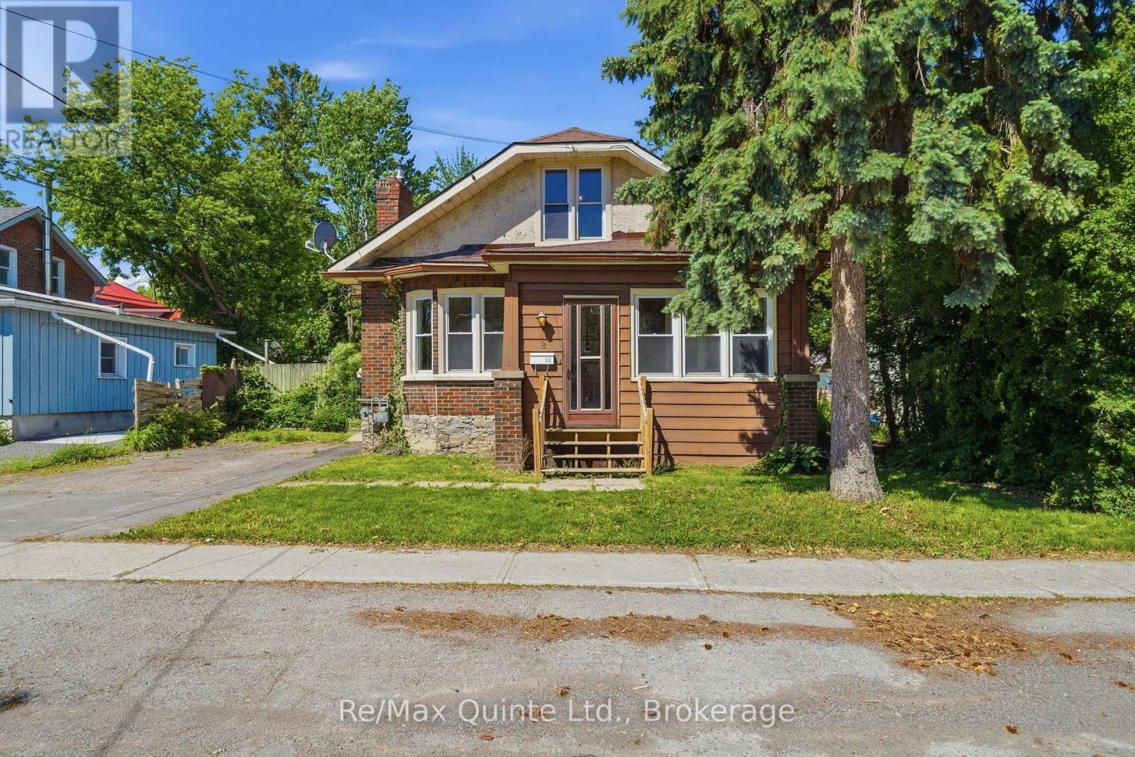 8 DUNBAR STREET - 2