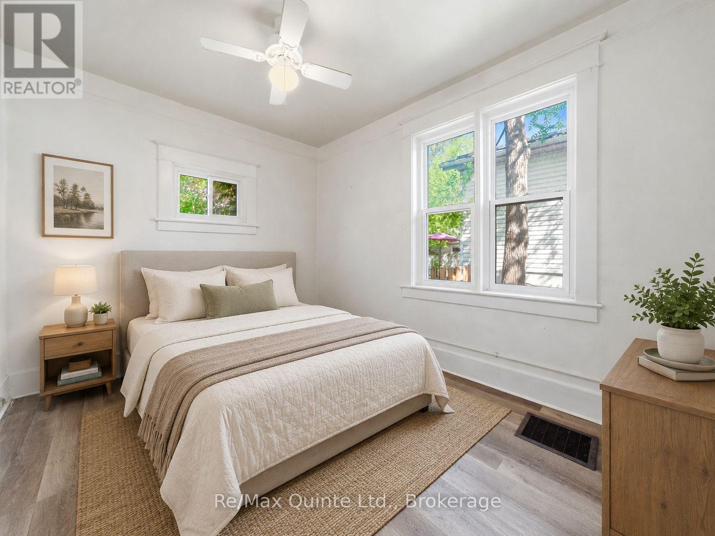 8 DUNBAR STREET - 24